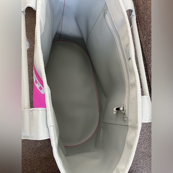 NWT YETI Camino 35 - Picture 3 of 3